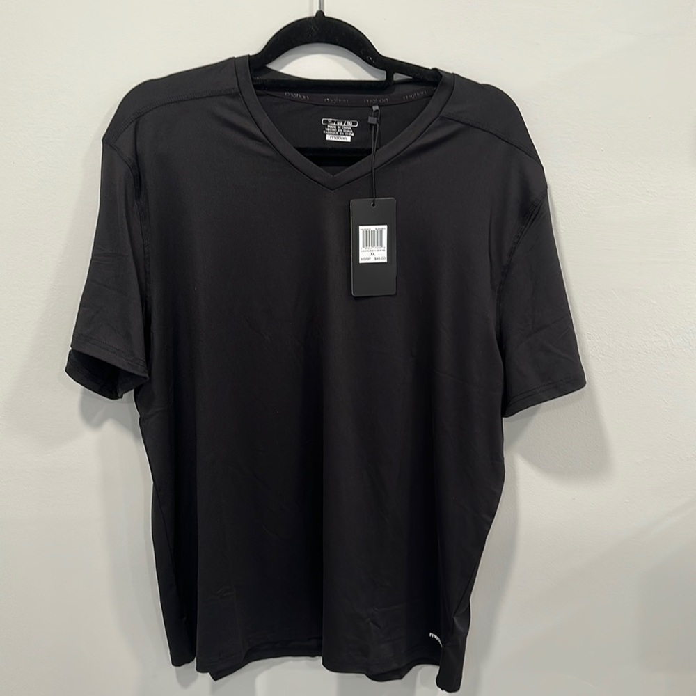 Motion V-Neck Shirt Size XL
